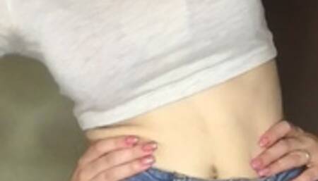 Elis exercises and pisses in her pants