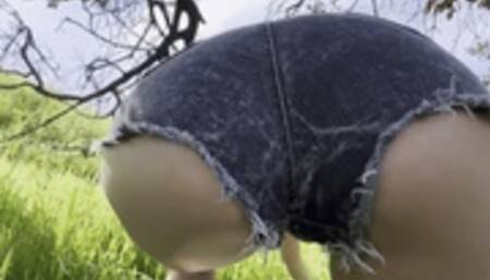 Older man fondles teen on field trip