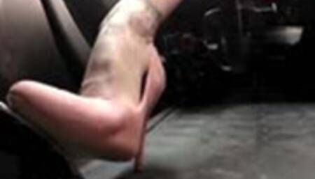 Debbie borrows the Rental Van - Pedal Cam