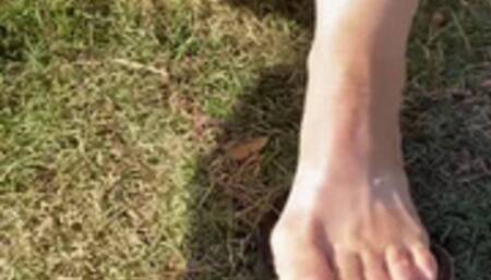 Country Girl Toenail Painting