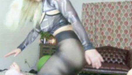Booty Gal 1000 Full Video - wmv