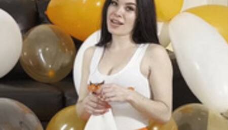 Hooter Girl Balloon Inflation Pop