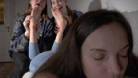 Everybody Needs Good Neighbours (4K)