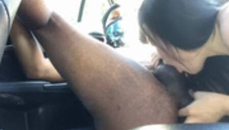 ASIAN GIRL MEET HUGE BBC SLOPPY PLAY FINGER RIM AND BLOWJOB