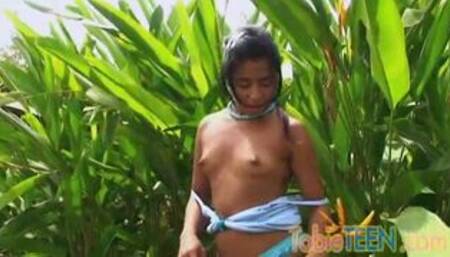 Tobie teen goes solo masturbating outdoors