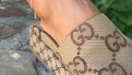 'Eyecandytoes Gucci Slide Dangle"