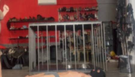 MISTRESS LILY DUPONT - EXTREME TRAMLING HE GOT EXCITED( TOT WEIGHT 181 )