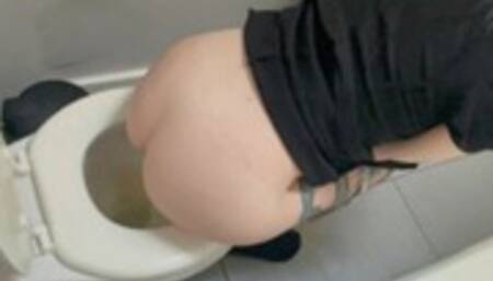 Girl Pee in Toilet Compilation mp4