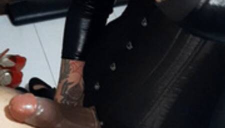 BIG BLACK DILDO AND FIST TRAINING FOR SISSY SLUT