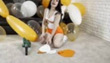 Extended Hooter Girl Balloon Inflation Pop