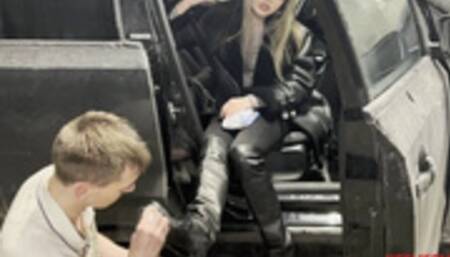 Valeria helps the homeless