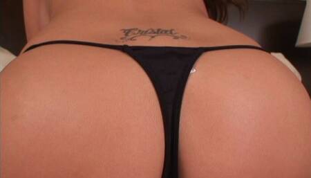 Asian model cristal vang