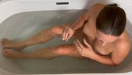 Underwater breath control orgasm play