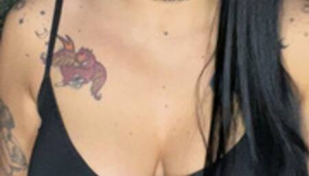 Smokey kisses custom