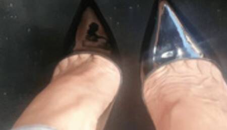 fragrant barefoot Milffeet on dashboard HD mp4 1920x1080