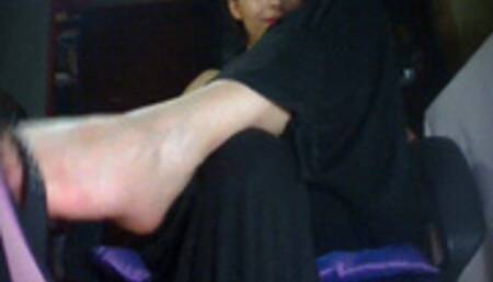 * Flip-Flops dangled * MOV