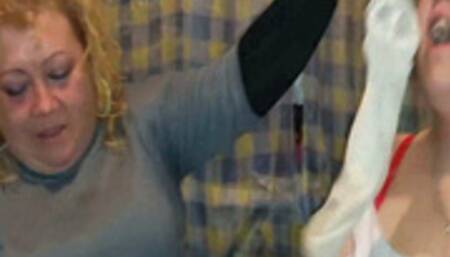 Double sneeze from stinky socks MP4(1280*720)HD