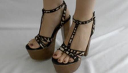 Walking in High Heels - Huge Wood Block Heel Platform Sandals