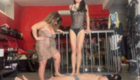 MISTRESS LILY DUPONT : TRIPLE TRAMPLING ON THE FACE