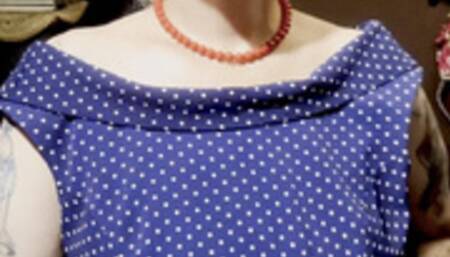 Crush - Long White - Elegant smoker in retro look - High heels - Lipstick - Long nails - Long dress