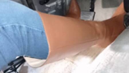 Cranking revving brown boots