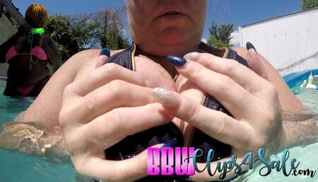 Winter Platinum playtime in the pool