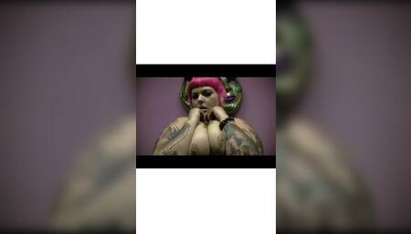 Anna Anarchy Boob Play