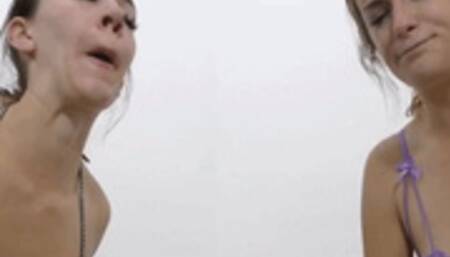 Nicole & Nathalia: Sneezing WMV