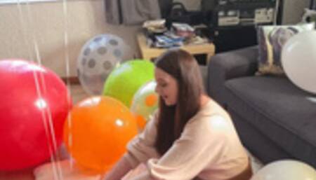 Sophie prepares a party for her friend