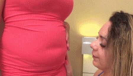 BUSTY AND HOT GIRLS GAINING BELLY WEIGHT (wmv)