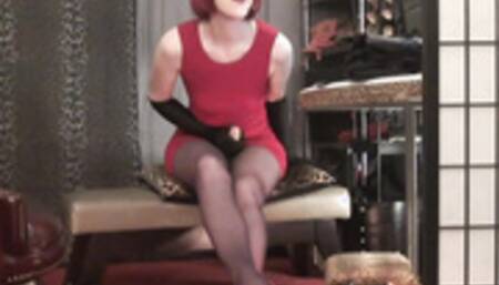 MistressVivian in pantyhose wanks dildo on webcam