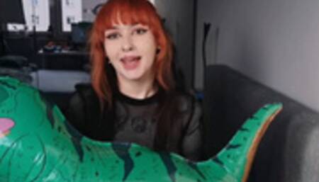 Playing with my long nails with balloon!