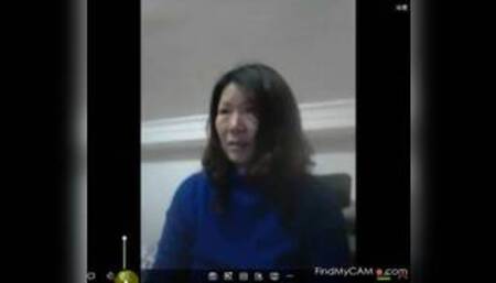 Chinese girl show tits on webcam