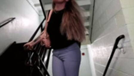 INEED2PEE Whitney Morgan pissing jeggings in hotel stairwell