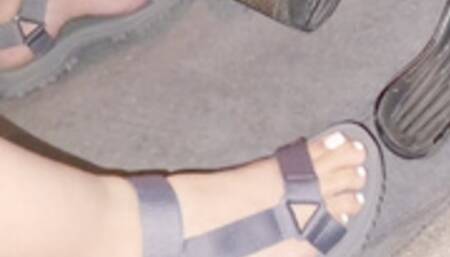 Outdoor Athletic Sandal Drive