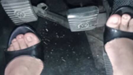 Cranking black mules