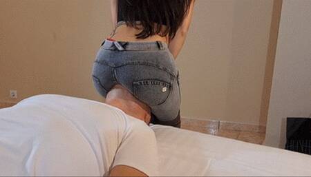 Facesitting in Perfection (small version)