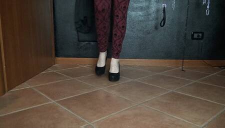 SUBMIT TO THE GODDESS' BIG COCK