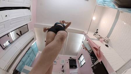 **VR 360** Caught Perving On Giantess Goddess Ama Rio