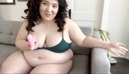 Struggling to masturbate, NUDE