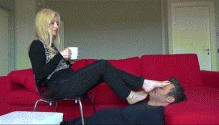 GODDESS KALYPSO - Human footstool 9 - Tea break - REMASTERED
