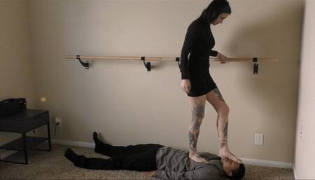 Lua Saturnii: I'll crush your throat and cave your chest in floormat - Full HD