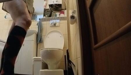 Sneaky cam - Morning horny toilet - Sensitive touching after stinky job