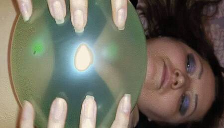 My steel nails against balloons MP4(1280*720)HD