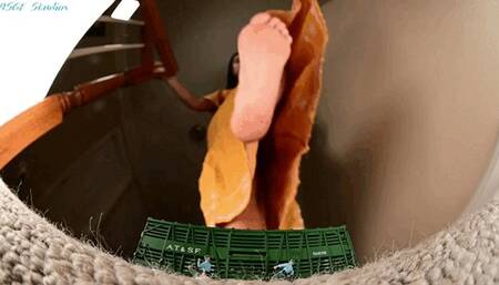 Jen's messy rolly cab CRUSH! - MP4