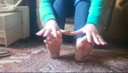 DIRTY SOCKS AND SMELLY FEET