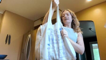 Giantess From The Farmers Market