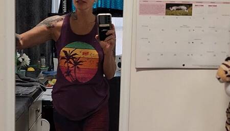 Liz Eats her Vegan Food to Gain Muscle