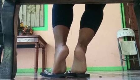 Natural Soles Show in Flips Flops