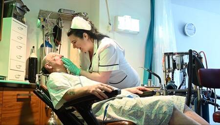 Nurse Anna and the Dental Fetishist I